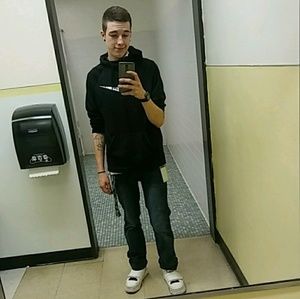 Meet your Posher, Blake